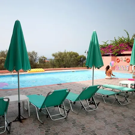 Paradise Apartahotel 4*