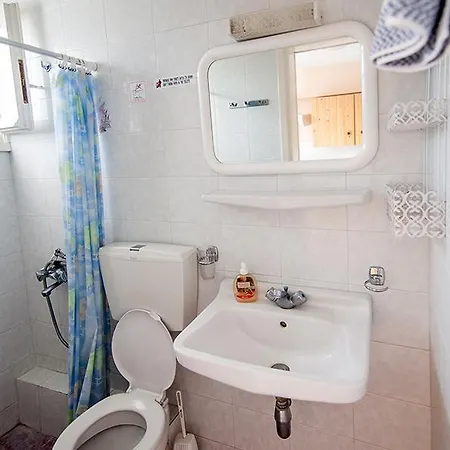 Paradise 4* Свороната