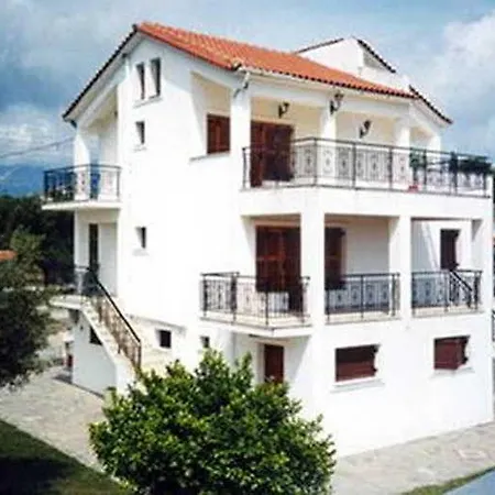 Apartahotel Paradise 4*