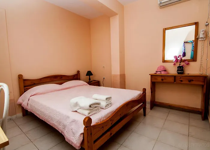 Paradise Aparthotel Svoronata