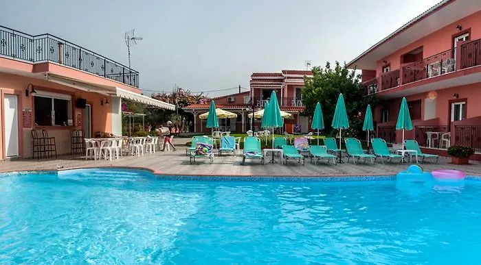 Aparthotel Paradise 4*