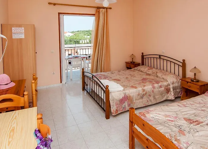 Paradise Aparthotel 4*