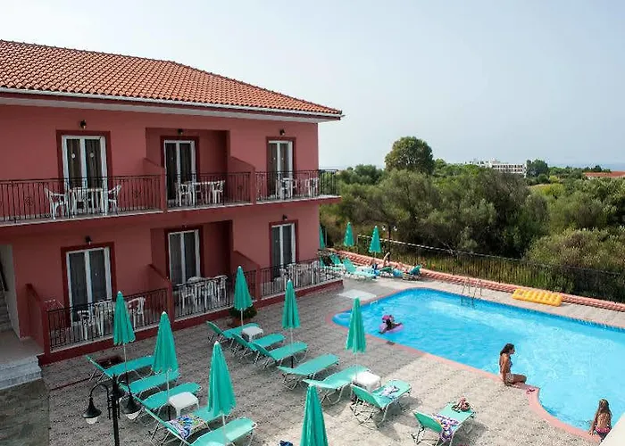 Paradise Aparthotel 4*