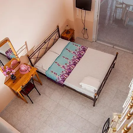 Paradise Aparthotel 4*